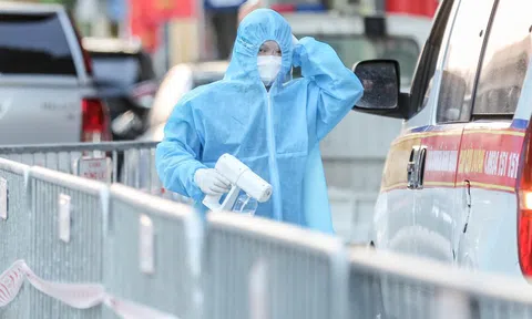 Cụ bà 84 tuổi mắc Covid-19, 6 người trong nhà cùng nhiễm bệnh