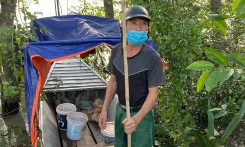 Chèo thuyền, vượt sông "né" chốt kiểm dịch