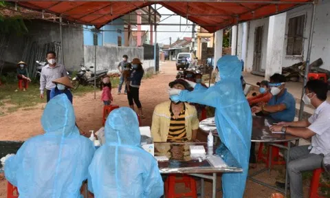 Bình Định: Phát hiện 4 nhân viên y tế huyện miền núi mắc Covid-19