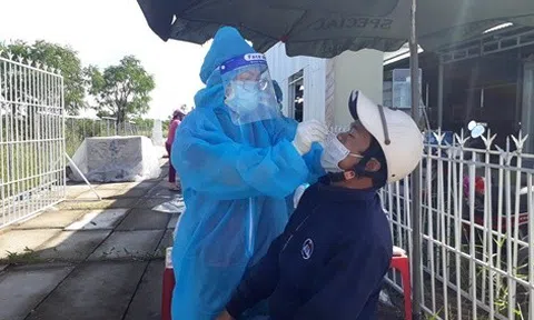 Tp.Bạc Liêu lập 3 điểm test Covid-19 ngẫu nhiên người lưu thông vào trung tâm