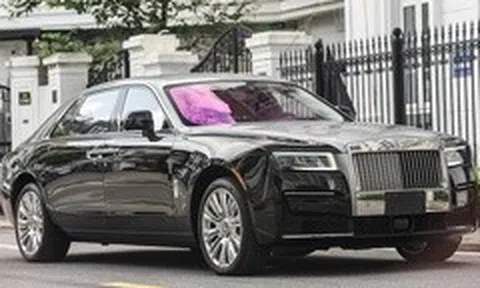 Chi tiết Rolls-Royce Ghost EWB 2021 giá 40 tỷ đồng tại Việt Nam