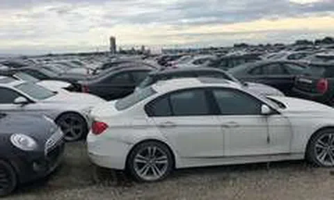 Hơn 3.000 chiếc BMW mới cứng bị bỏ hoang suốt 6 năm