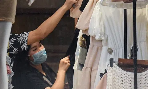 Hà Nội: Phố thời trang, nội thất mở cửa công khai dù chưa được phép