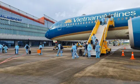 Sân bay Vân Đồn đón chuyến bay thí điểm "hộ chiếu vắc-xin" cuối cùng