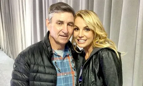 Britney Spears nộp đơn xin hủy giám hộ