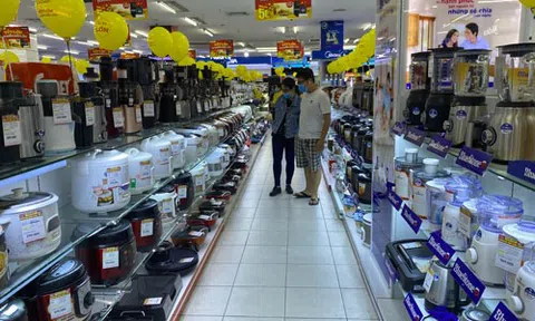 Shipper chạy liên quận, điện máy giảm giá mạnh