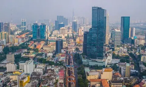 NÓNG: UBND TP HCM đề nghị địa phương góp ý khẩn cho việc "mở cửa"