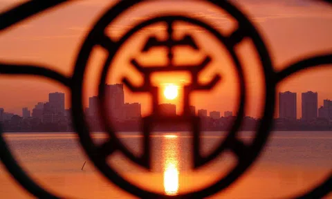 Thổn thức trước khoảnh khắc trời thu Hà Nội đẹp đến nao lòng