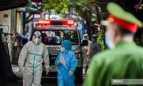 Hà Nội: Đưa 8 F1 liên quan ca F0 ở quận Hà Đông đi cách ly