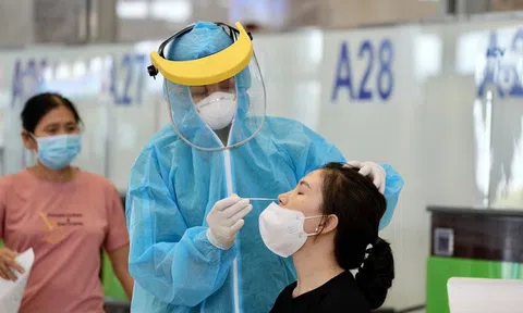 Bộ Y tế: Nhiều test nhanh Covid-19 giảm giá 20.000 - 70.000 đồng/test