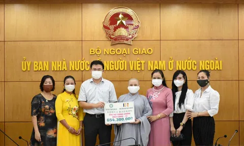 Triệu trái tim hướng về Tổ quốc