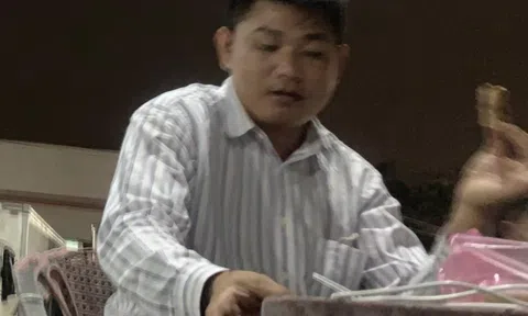 Truy tìm tài xế xe "luồng xanh" cho thiếu nữ mắc Covid-19 đi nhờ