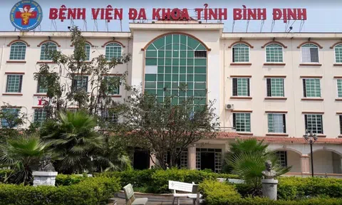 Tự uống thuốc hạ sốt vì nghĩ chỉ viêm họng, nữ điều dưỡng F0 khiến 68 người ở bệnh viện thành F1