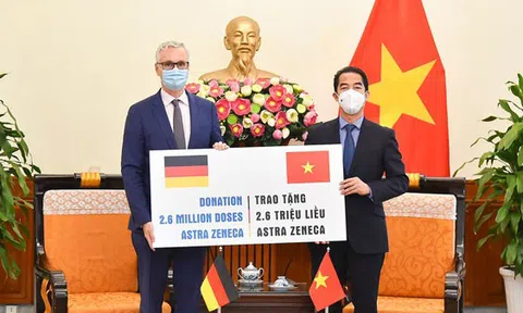 Người dân không lo thiếu vắc-xin