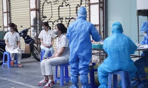 Trưa 2/10: Phát hiện thêm 2 nhân viên Bệnh viện Việt Đức mắc Covid-19