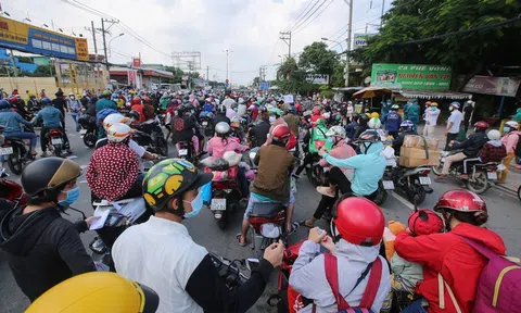 Người dân đi lại giữa TP HCM và các địa phương cần đáp ứng những điều kiện gì?