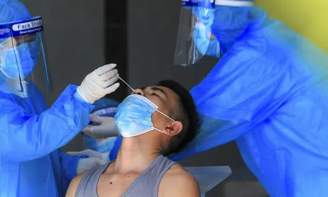 Bị nghi “trục lợi” gấp 10 lần từ 25 triệu bộ xét nghiệm Covid-19, Vingroup nói gì?