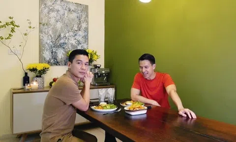 Bạn đời làm hamburger đãi Adrian Anh Tuấn