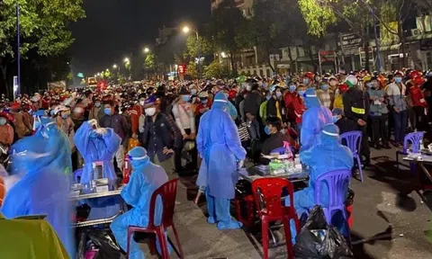 Bình Dương động viên người dân không tự phát về quê