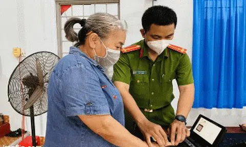 CLIP: Nghe sẽ tích hợp "thẻ xanh", nhiều người "nôn" có căn cước gắn chip