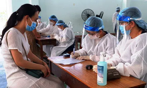 Đà Nẵng bắt đầu tiêm vắc xin Vero Cell phòng COVID-19