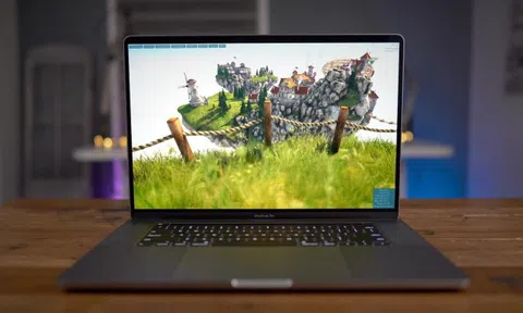 Nhiều nhà bán lẻ tăng giá MacBook vì khan hàng