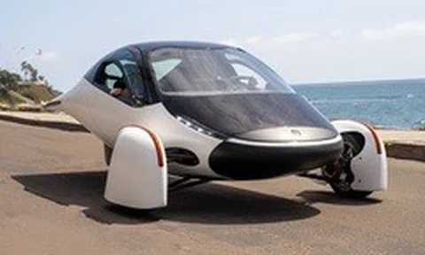 Xe điện ‘không bao giờ phải sạc’ sắp ra mắt