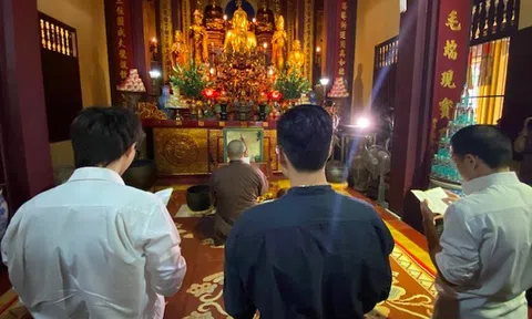 Xúc phạm Phật giáo, nhóm nhạc "Rap Nhà Làm" đến chùa Quán Sứ xin lỗi và sám hối