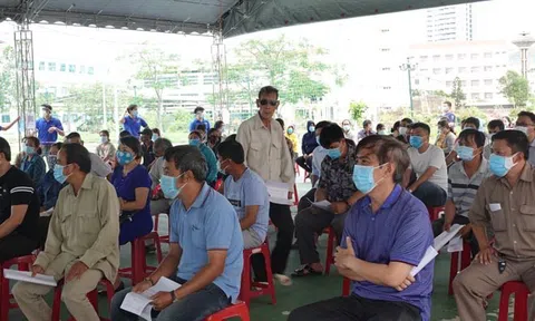 Sau 1 tuần uống thuốc hạ sốt, đến bệnh viện khám mới phát hiện mắc Covid-19