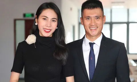 Ca sĩ Thủy Tiên trao tiền hỗ trợ người dân Quảng Nam "rất minh bạch"