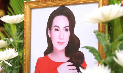 Ca sĩ Phi Nhung được hỏa táng