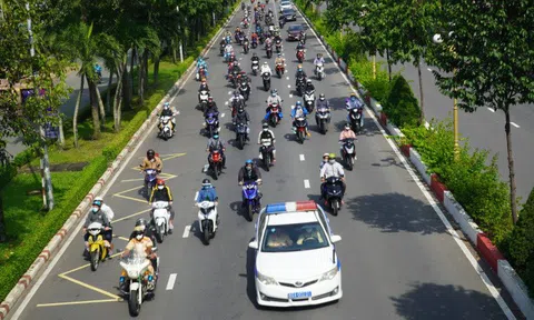 Thủ tướng yêu cầu đảm bảo người dân có nhu cầu về quê được đưa đón an toàn, chu đáo