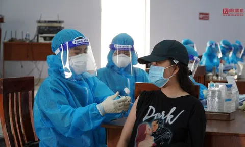 Bình Thuận: Gần 15.000 người dân phường Phú Tài được tiêm vắc-xin phòng Covid-19