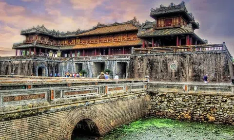 Đề xuất giữ lại 100% phí tham quan để trùng tu, bảo tồn di sản Huế