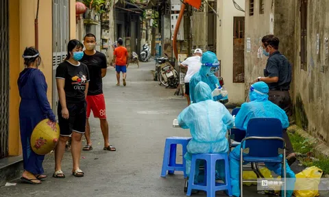 Ngày 11/10, ghi nhận 3.619 ca Covid-19, trong đó có 1.726 ca cộng đồng
