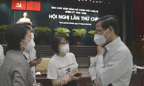 Chủ tịch Phan Văn Mãi: "Chưa thể nói TP HCM đã trở lại trạng thái bình thường mới"
