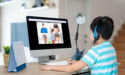 Hà Nội: Học sinh tiếp tục học trực tuyến, chuẩn bị phương án tiêm vắc xin cho học sinh