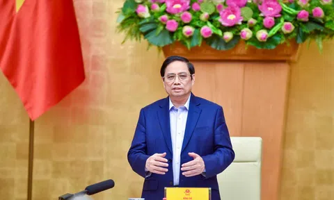 Thủ tướng Phạm Minh Chính: Tiêm phủ vắc-xin cho công nhân trong quý IV