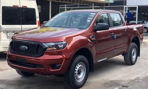 Ford Ranger XL bản đi 'cày' giá rẻ nhưng có 2 cầu tại Việt Nam