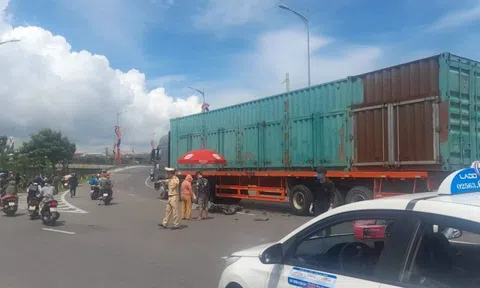 Hai nữ sinh lớp 9 chết thảm dưới bánh xe đầu kéo