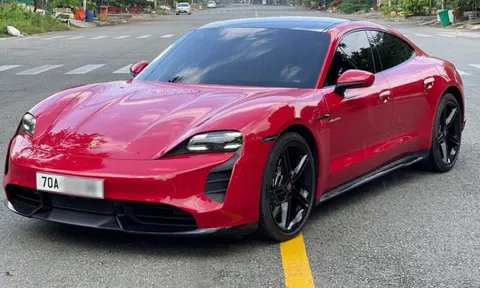 Xe điện Porsche Taycan đầu tiên bán lại tại Việt Nam