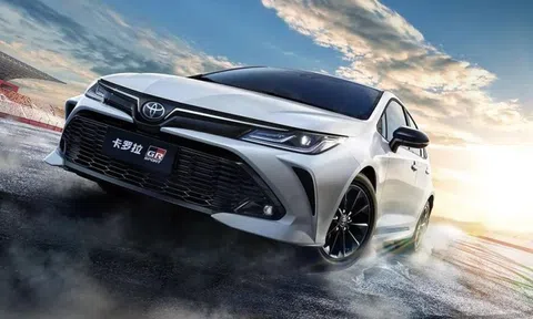 Toyota Corolla GR Sport 2022 lại được nâng cấp nhưng chưa về Việt Nam