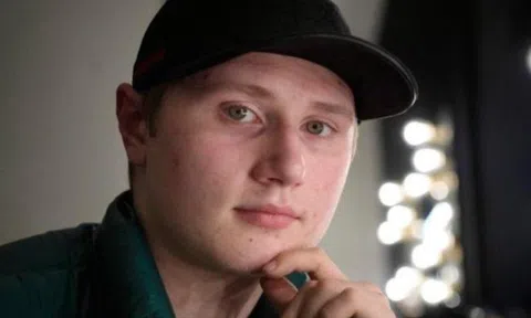 Rapper nổi tiếng Thụy Điển bị bắn chết ở tuổi 19 gây phẫn nộ