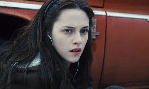 Kristen Stewart: ‘Phần lớn phim tôi đóng rất vớ vẩn’