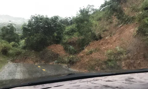 Quảng Nam: 1 trường ở Nam Trà My có 159 học sinh test nhanh dương tính, sạt lở lại bủa vây