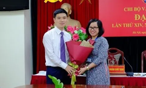 Chủ tịch Hà Nội ký quyết định bổ nhiệm phó giám đốc sở 34 tuổi