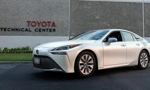 Toyota vẫn không hứng thú với xe điện