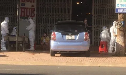 3 học sinh mắc Covid-19, hàng trăm bạn học và giáo viên 2 trường phải cách ly