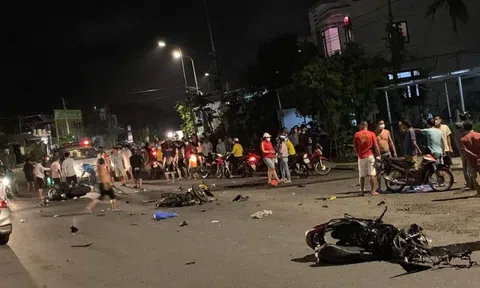 Ôtô tông xe máy, 1 người chết, 2 người bị thương