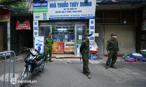 Hà Nội: Lấy mẫu xét nghiệm cho tiểu thương và người dân chợ Khương Đình sau ca dương tính SARS-CoV-2